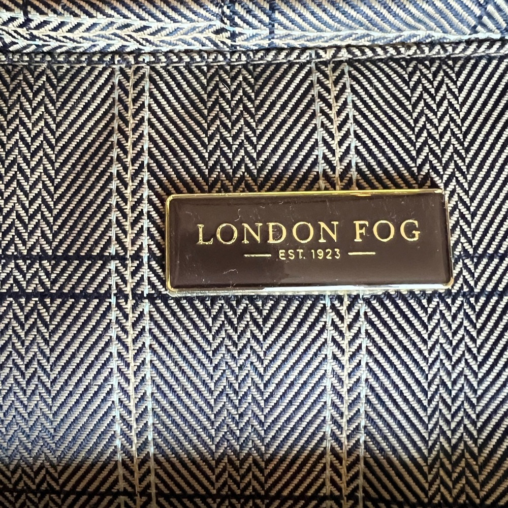 LONDON FOG Gray/brown herringbone weekend bag